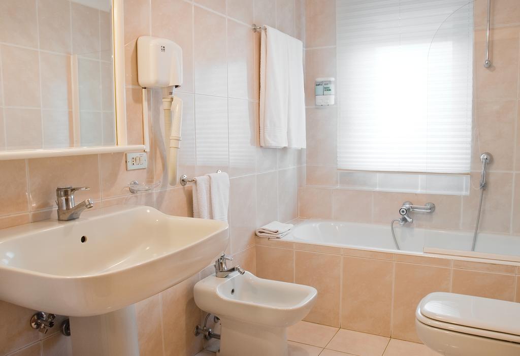Bed and Breakfast Porto Ulisse Catania Exterior foto